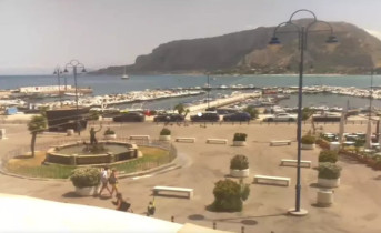 Imagen de vista previa de la cámara web Piazza Mondello - Palermo